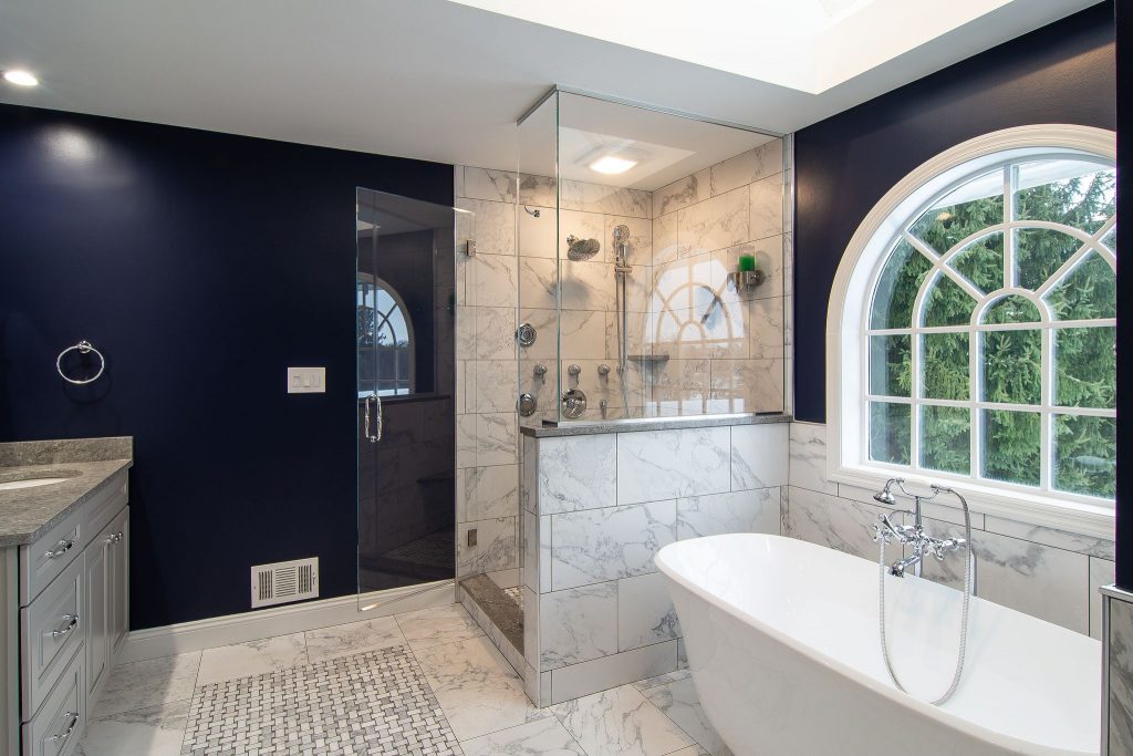 McMurray Bath Featuring Free Standing Bath and Pop of Royal Blue Paint