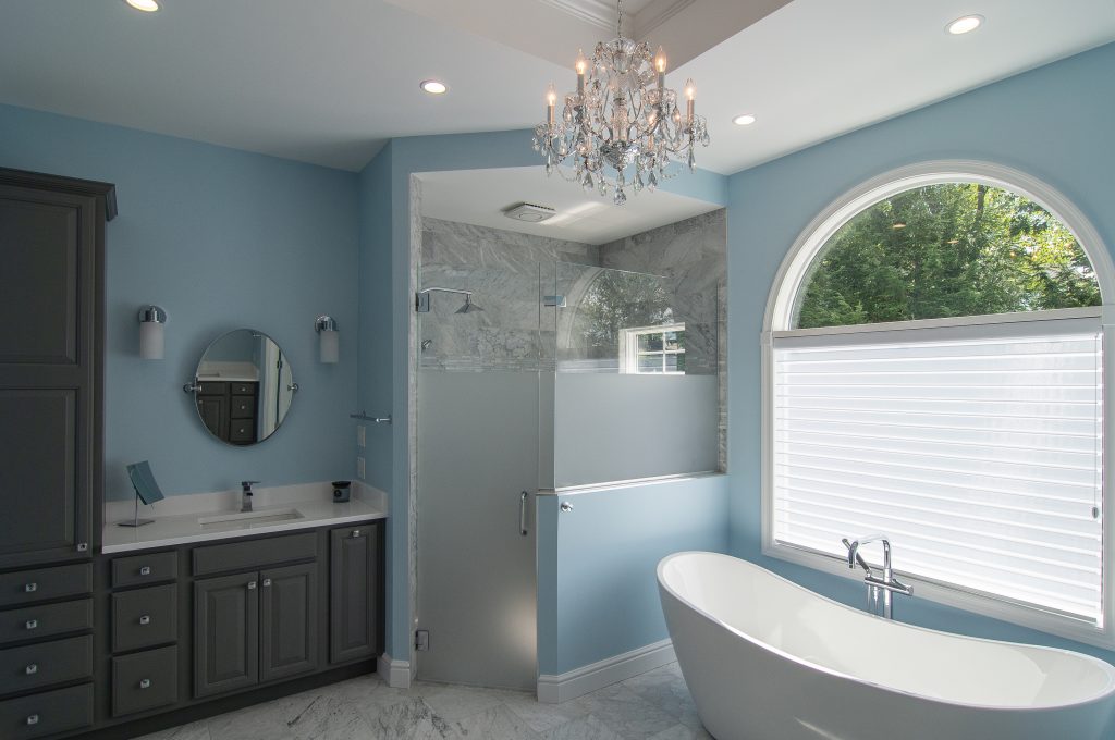 Traditional Cranberry Master Bath Utilizing Frosted and Clear Glass