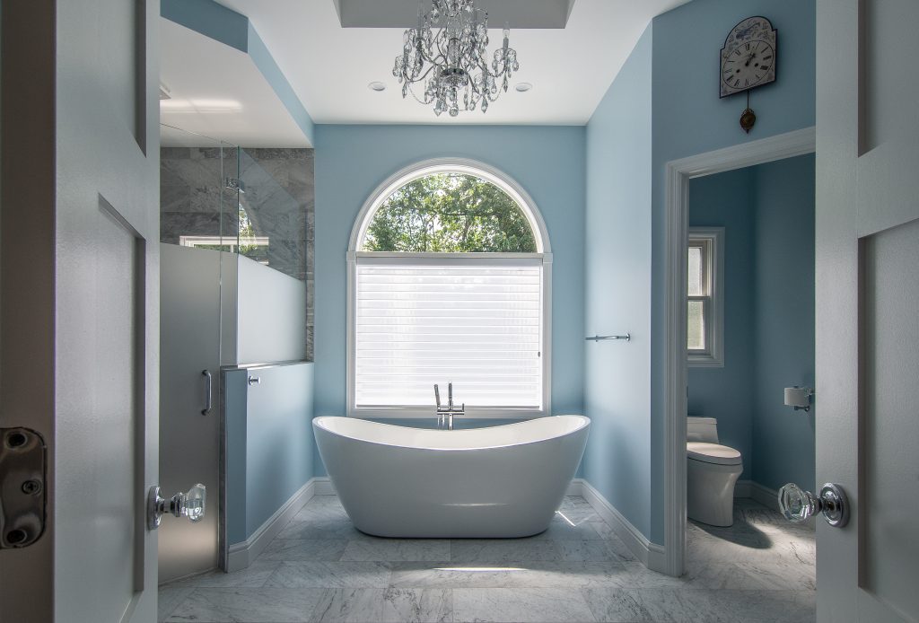Traditional Ross Township Master Bath Utilizing Frosted and Clear Glass.