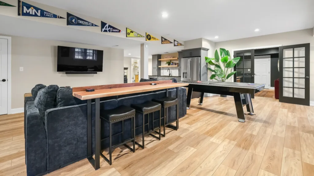Modern Murrysville kitchenette and TV area creating a cozy spot for socializing and unwinding.