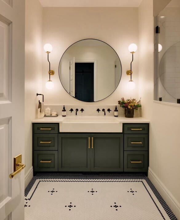 Before photo of the original builder-grade Franklin Park master bathroom before Pittsburgh's Best Remodeling.