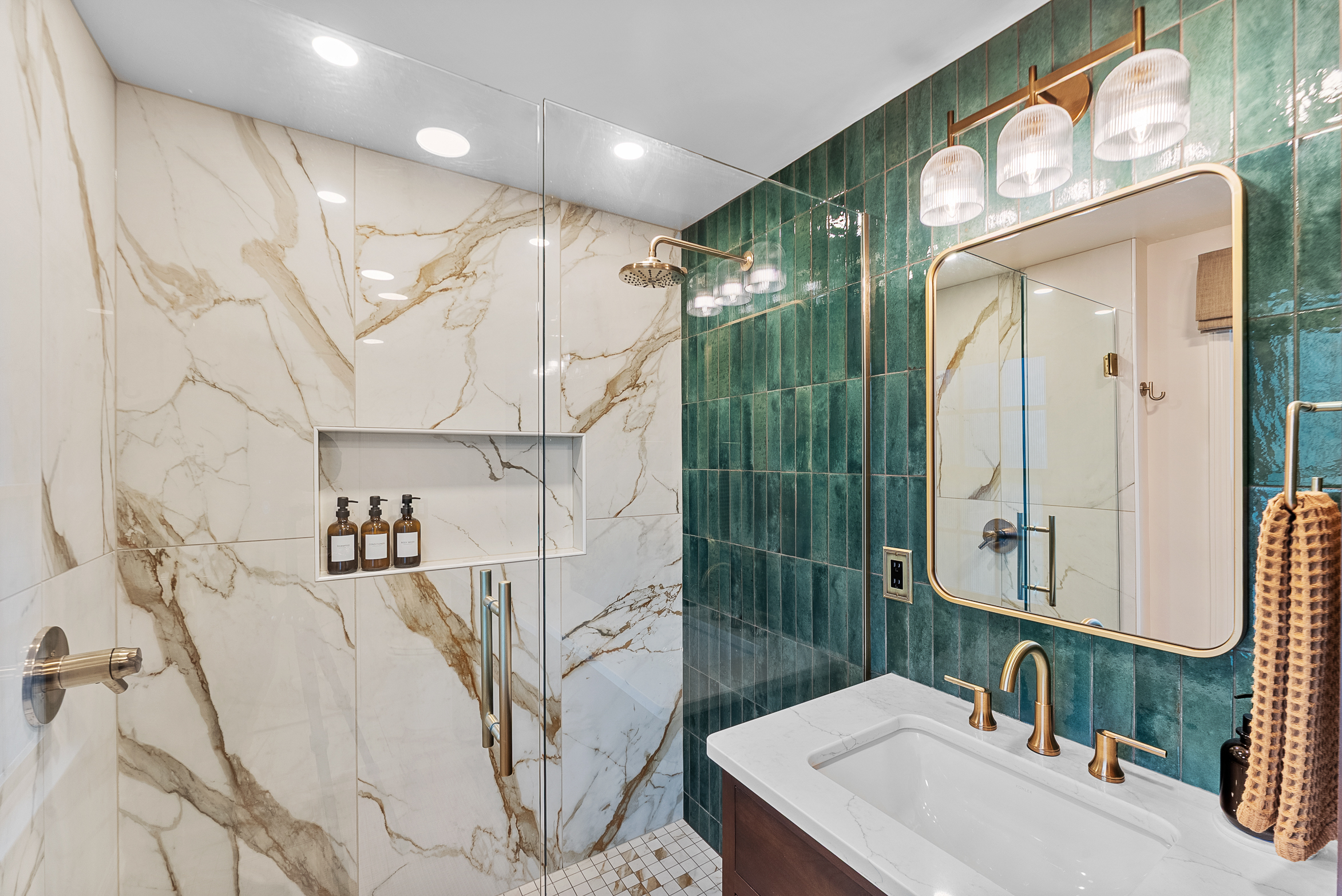 Completed bathroom remodel in Franklin Park, PA